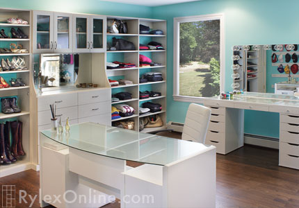 Dressing Room Hutch with Glass Cabinet Doors