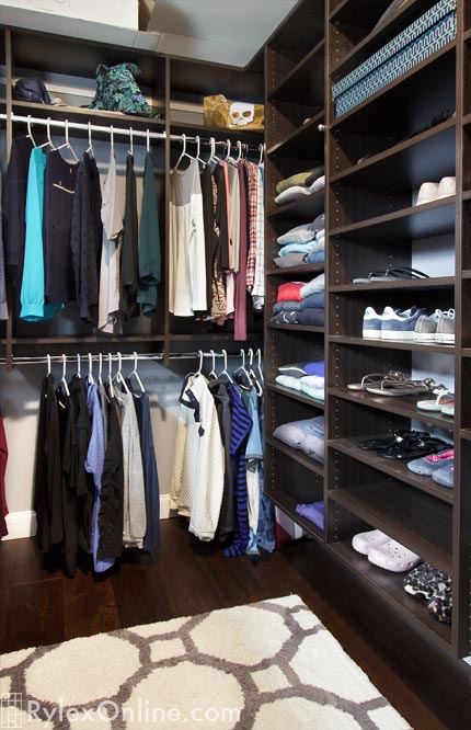 Organize Wardrobe Clothes