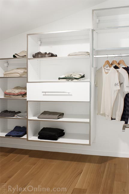 Teen Closet with Drawer