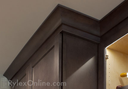 Crown Moulding Finish for Kitchen Cabinets
