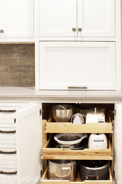 Finger Pull Drawers for Kitchen for Cook Ware Storage