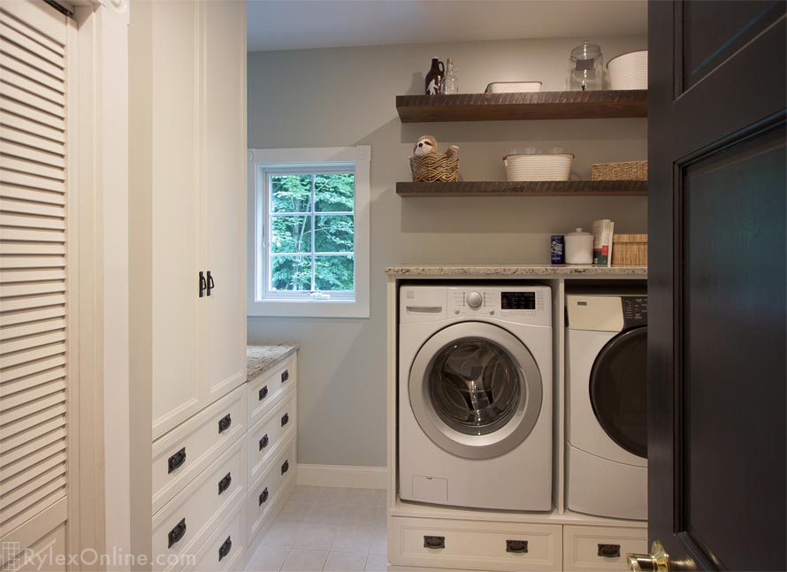 Laundry Room with Butler's Pantry