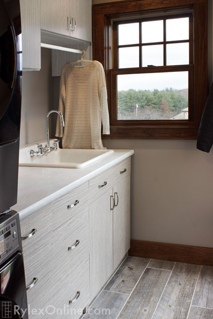 Space Saving Design for a Laundry Room