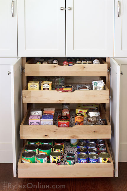 Pantry Closet with Center Pull-out Drawers