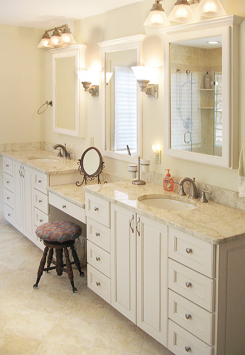 Granite Topped Dual Bathroom Vanity in Antique White