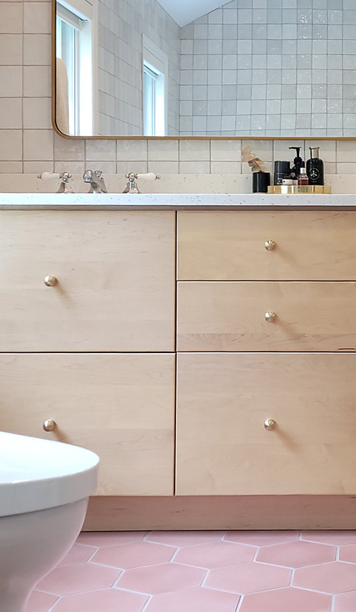 Luxurious Maple Bathroom Vanity