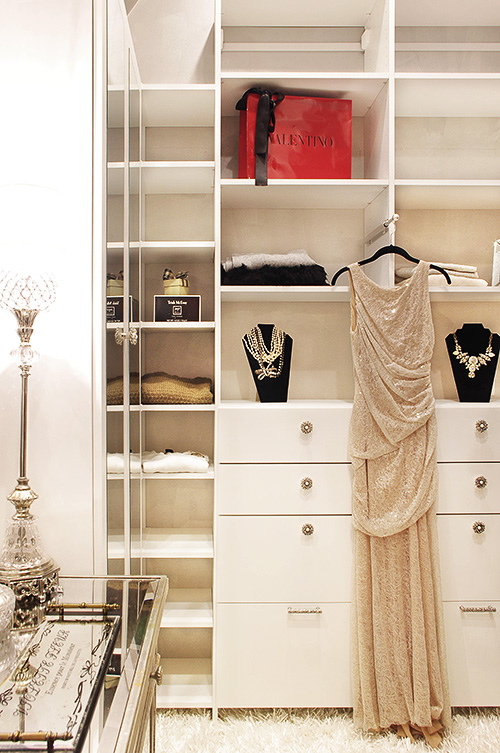 L-Shaped Closet Dressing Room with Cabinet for Jewelry and Hamper Drawers with Glitzy Hardware