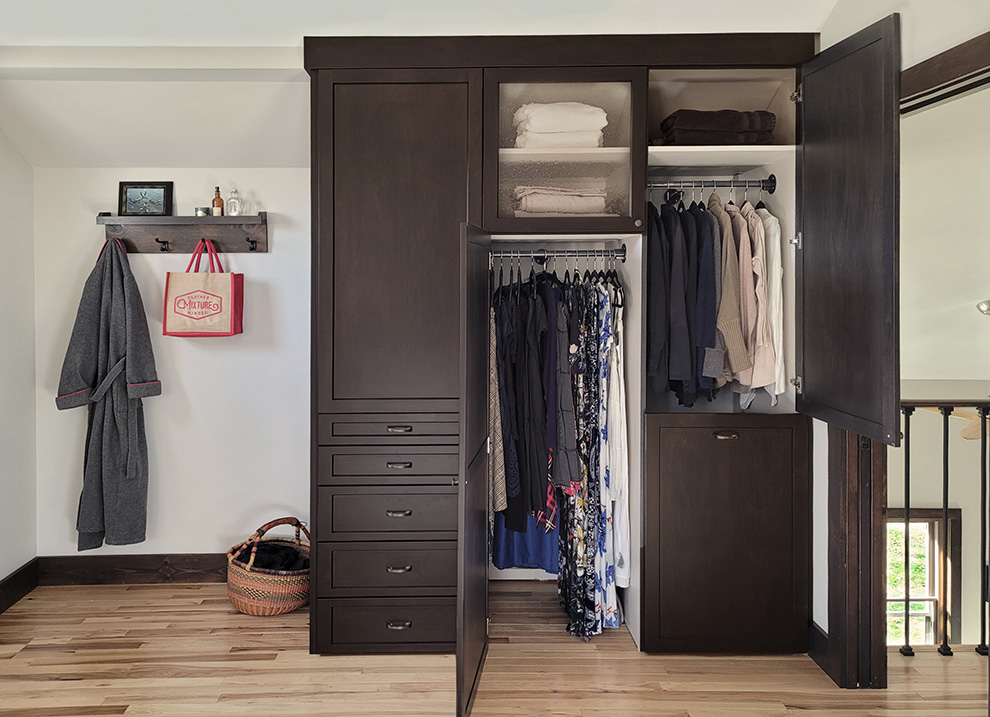 Elegant Wardrobe with Hanging Storage