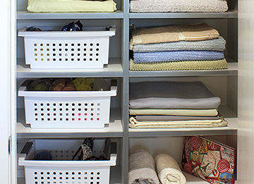 Simple Linen Closet