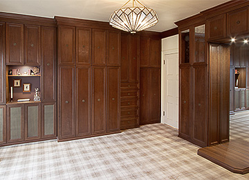 Gentleman's Dressing Room Closet