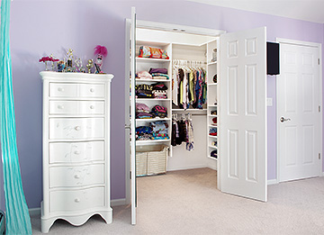 Young Girl's Walkin Closet