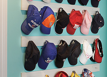 Hat and Cap Bedroom Display Rack