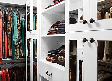 Walkin Bedroom Closet with Mirrored Doors