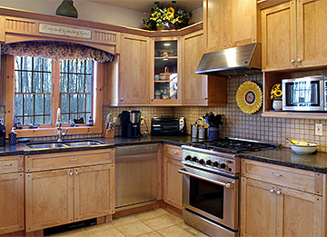 Solid Wood with Pegs Kitchen Cabinet