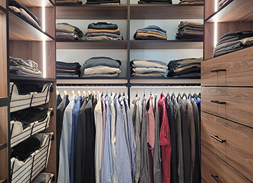 Men's Closet Style with Light