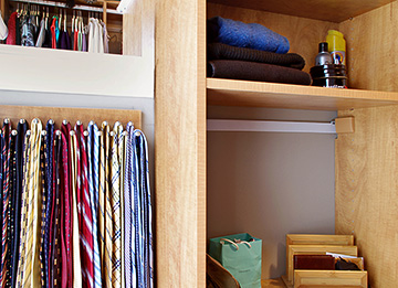 U-Shaped Master Closet for His and Hers