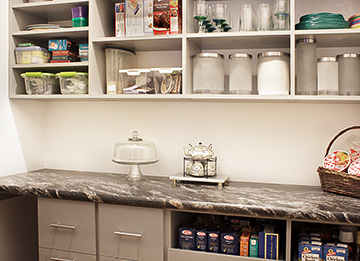 User Friendly Pantry with Drawers